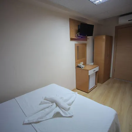 Dedem - Avcilar Hotell 3*