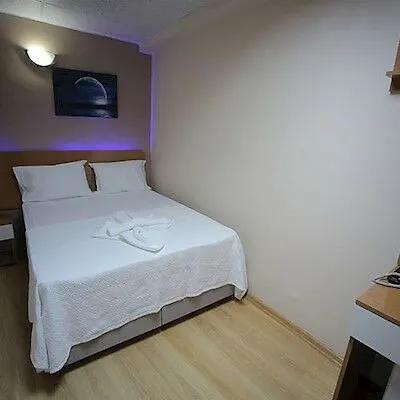 Dedem - Avcilar 3* Istanboel